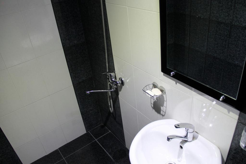 Guesthouse Levani Γκόρι Δωμάτιο φωτογραφία